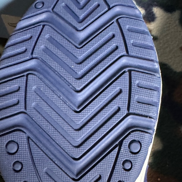 Easy Spirit Navy Floral Sneakers - Picture 4 of 5